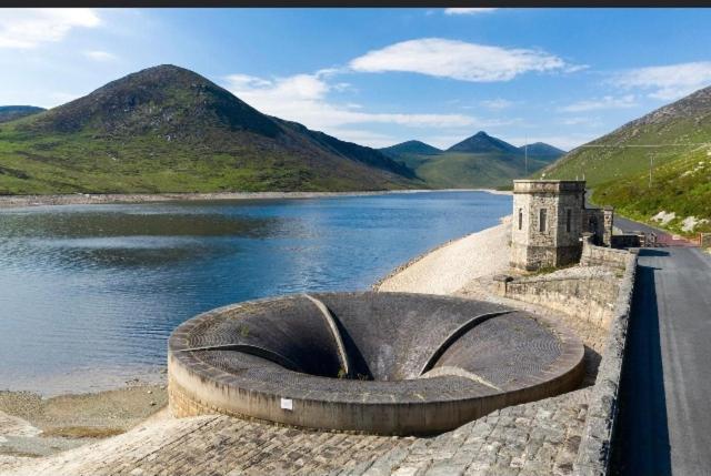 Moneydarragh Cottage With Uninterrupted Mountain And Sea Views- Hot Tub Available For Hire Annalong Exterior photo