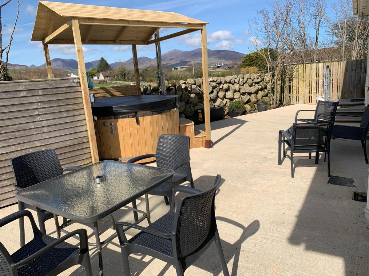 Moneydarragh Cottage With Uninterrupted Mountain And Sea Views- Hot Tub Available For Hire Annalong Exterior photo