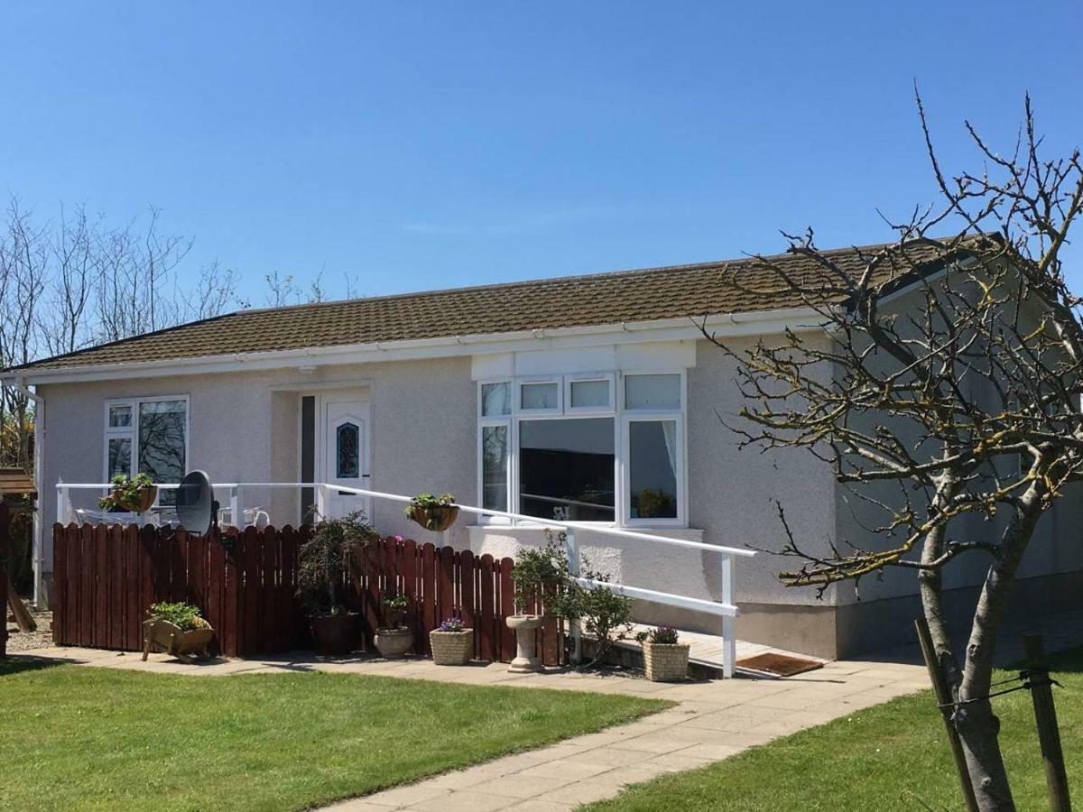 Moneydarragh Cottage With Uninterrupted Mountain And Sea Views- Hot Tub Available For Hire Annalong Exterior photo