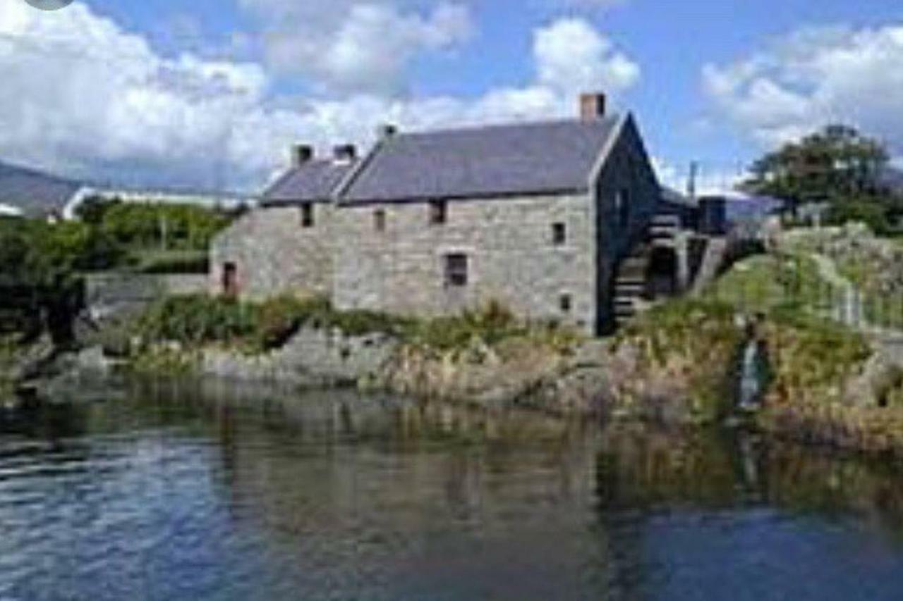 Moneydarragh Cottage With Uninterrupted Mountain And Sea Views- Hot Tub Available For Hire Annalong Exterior photo
