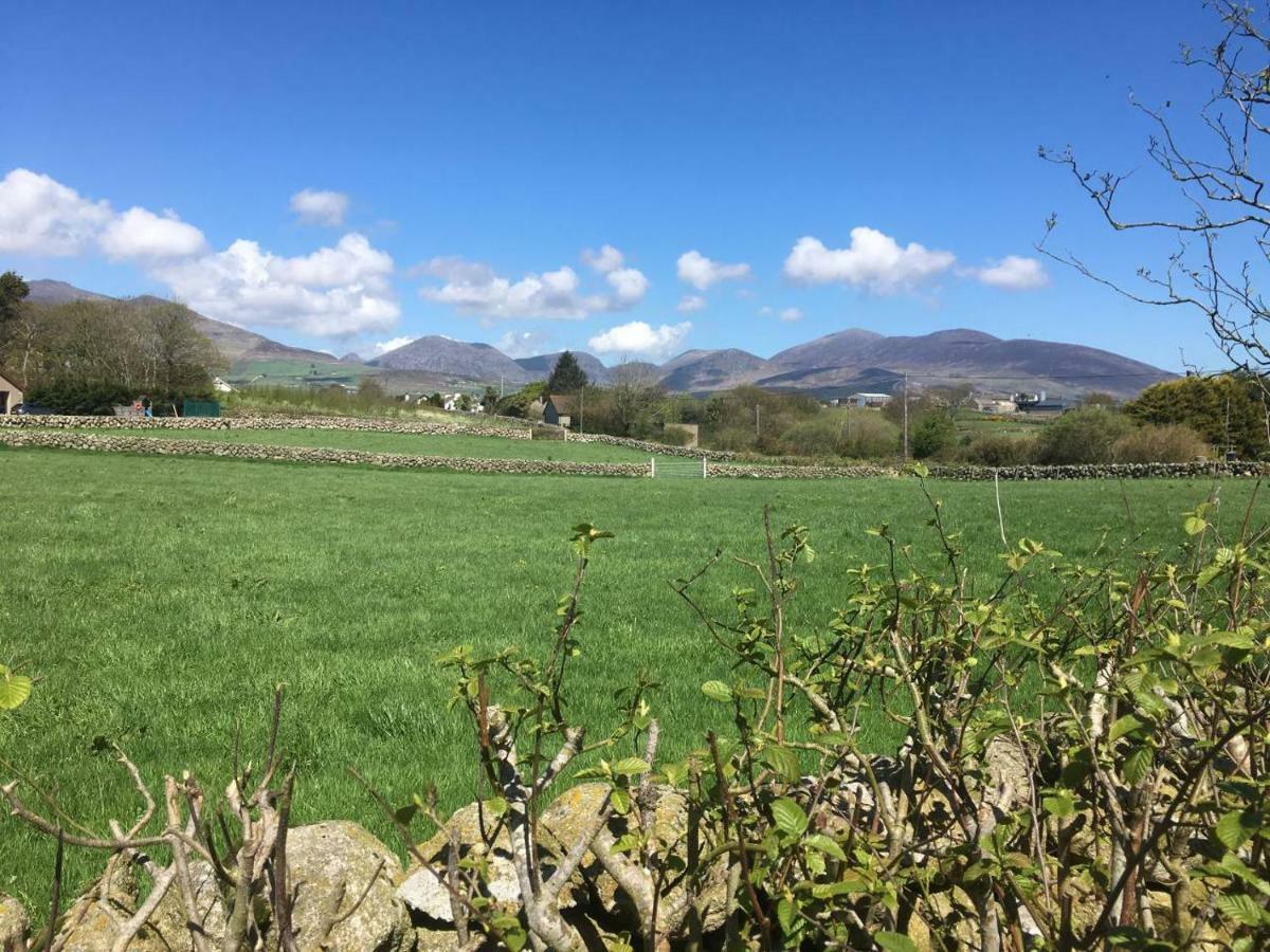 Moneydarragh Cottage With Uninterrupted Mountain And Sea Views- Hot Tub Available For Hire Annalong Exterior photo